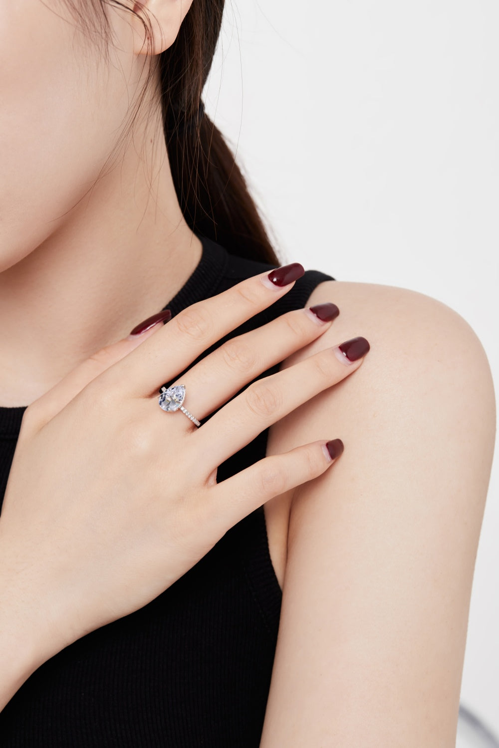 Eterna Drop Ring